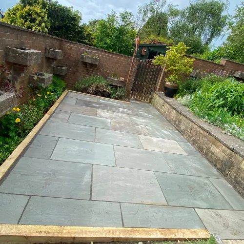 Driveway and patio project by Milldons